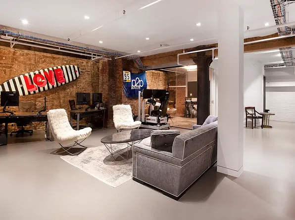 169 Hudson Street image 6 of 12