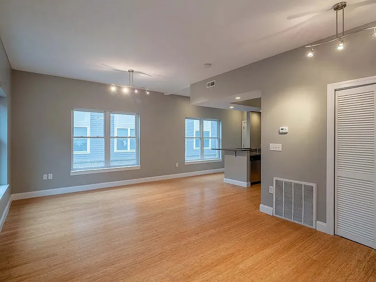 1685 Hertel Ave #A-302 — Photo 5