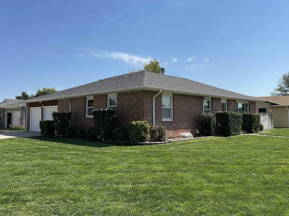 1308 Van Fleet Ln, Great Bend, KS 67530