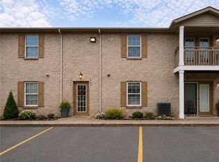119 Colonial Club Dr, New Albany, IN 47150