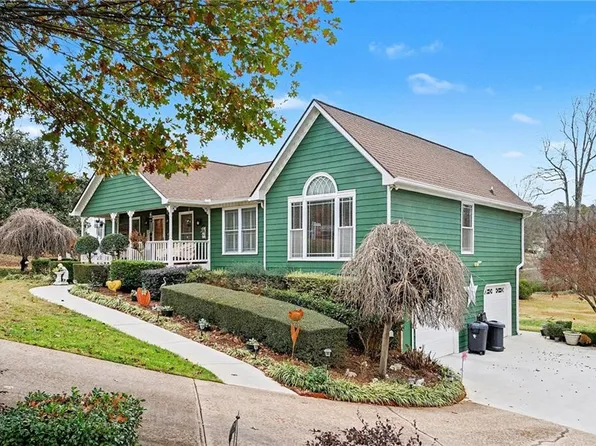 157 Springwater Trce, Woodstock, GA 30188