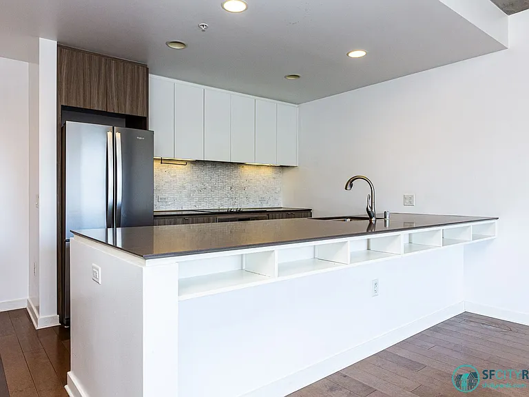 45 Bartlett St #413 — Photo 6