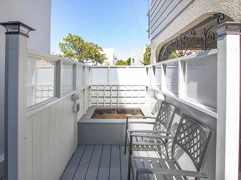 2754 Pierce St #7 — Photo 24