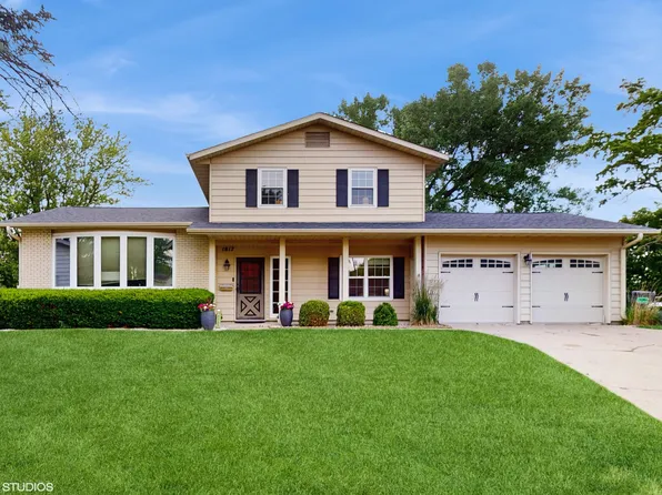 1817 Arthur Cir, Ames, IA 50010