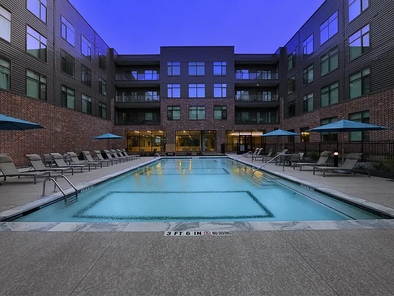 100 Park — Photo 1