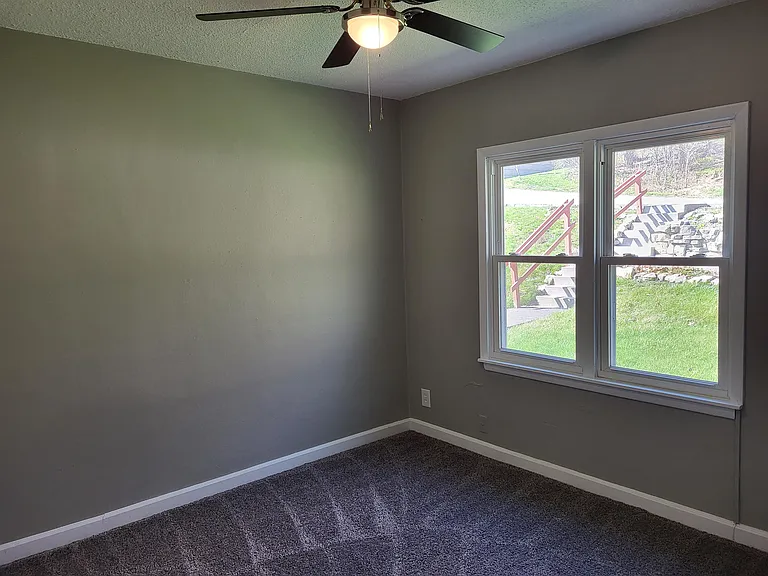 2608 Grant St — Photo 3