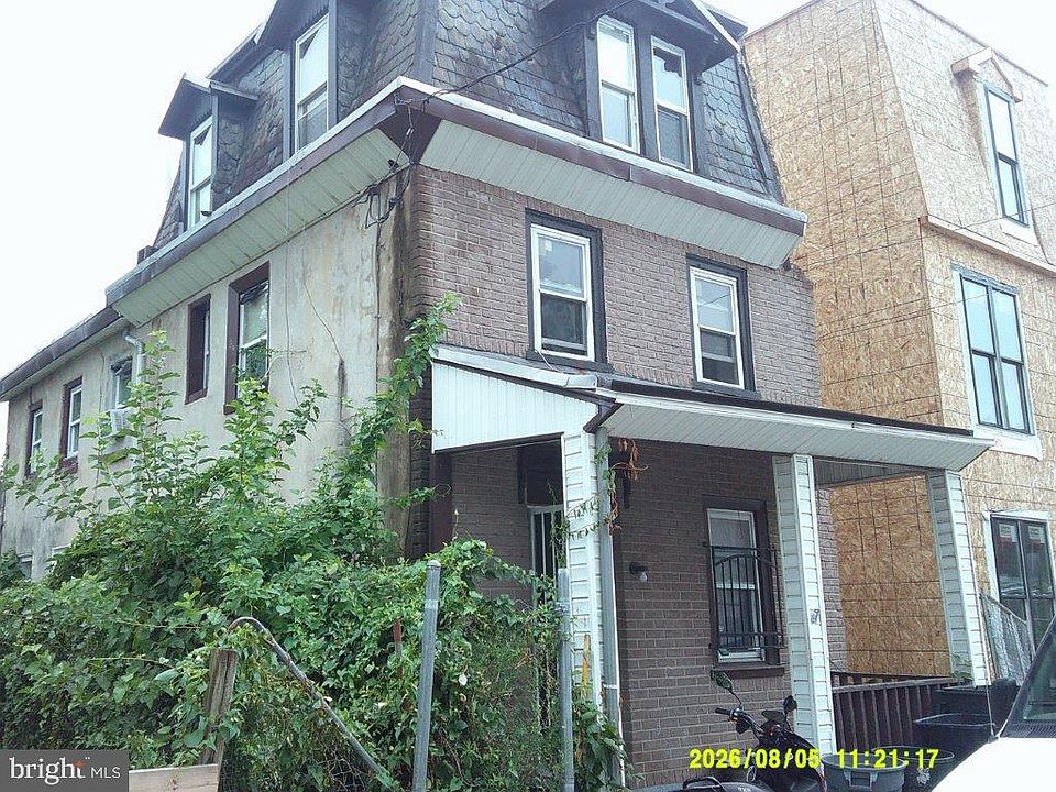 2nd image of 228 E Bringhurst St