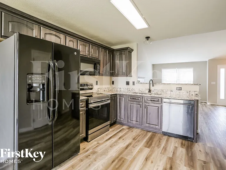 5802 Wellbrid Dr — Photo 6