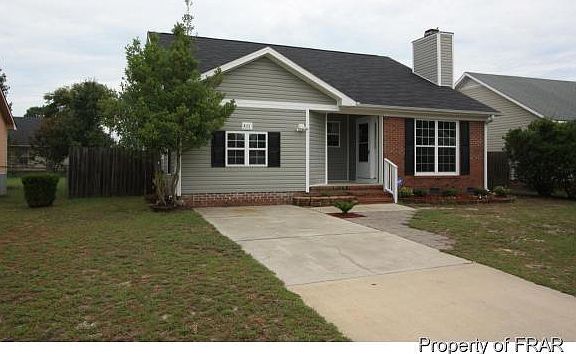 3rd image of 822 Marchbanks Pl
