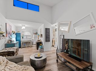 2173 W 6th Ave #401, Vancouver, BC V6K 1V5