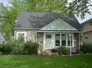 437 Julia St, Lemont, IL 60439