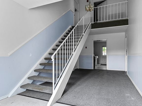 5th image of 6515 Park Central Way APT D
