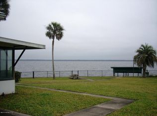 700 N Lake St, Crescent City, FL 32112