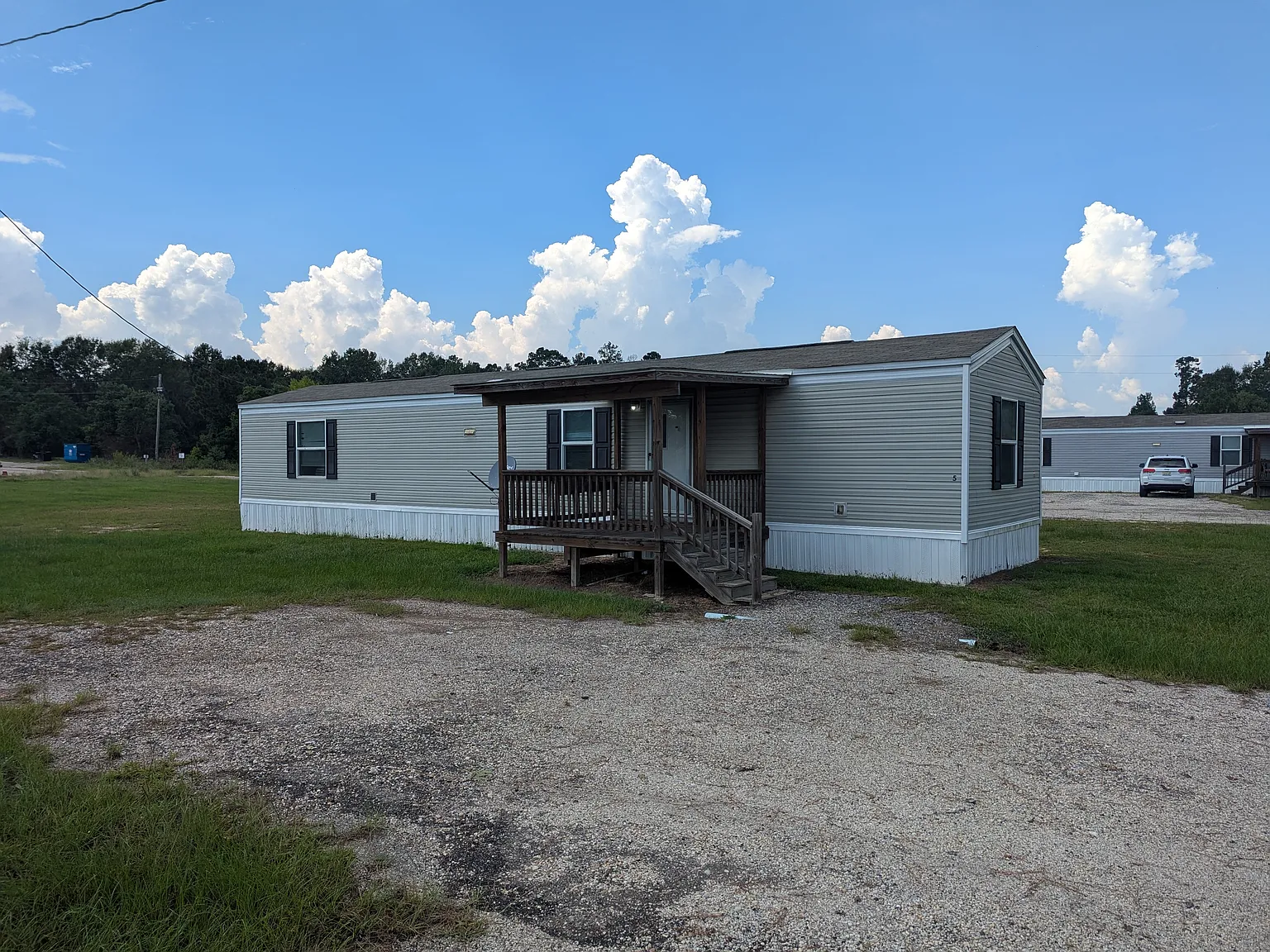 19 Martin Dr — Photo 1