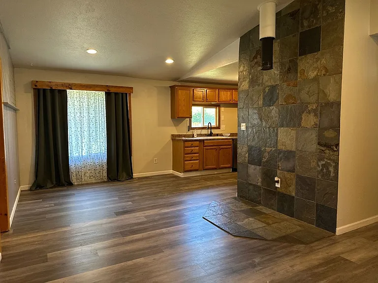 4321 Myrtlewood Dr — Photo 5