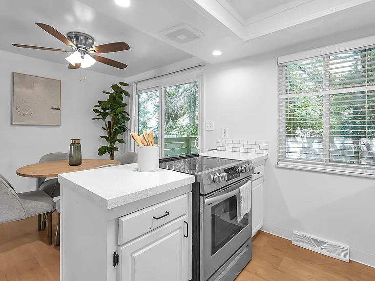 Carnaby Village Townhomes — Photo 12