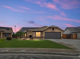 11714 Wrangler Dr, Bakersfield, CA 93312