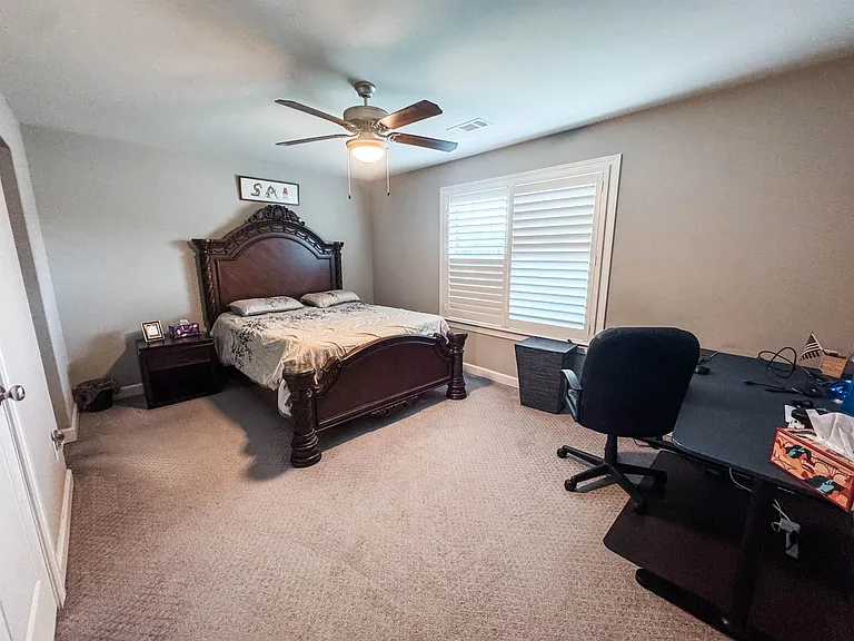 452 Tender Oaks Ln N — Photo 16