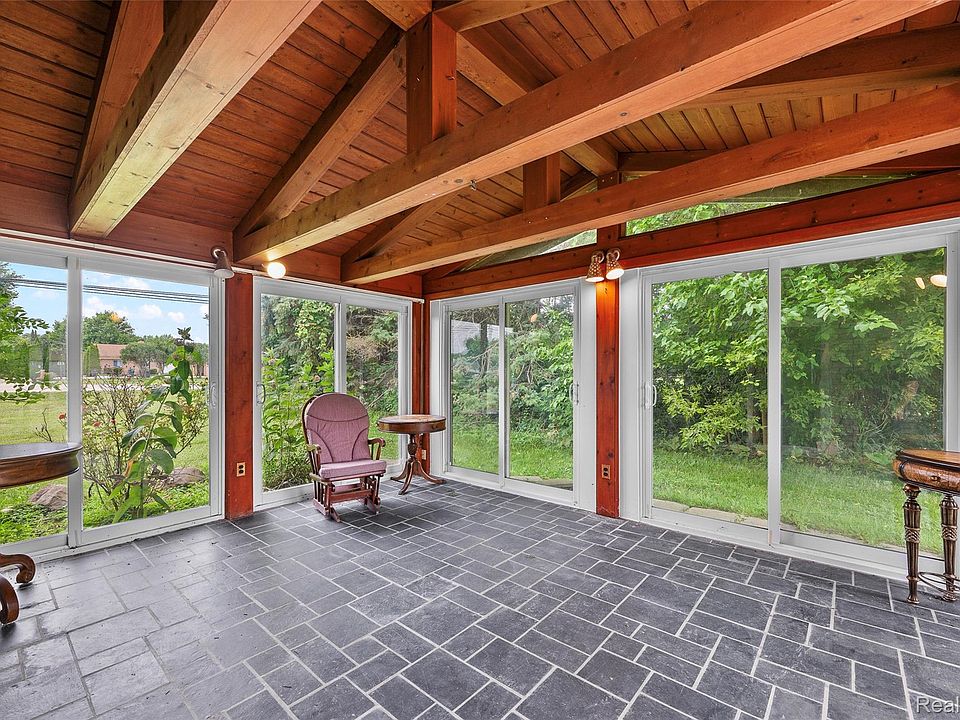 42192 Dequindre Rd, photo 8
