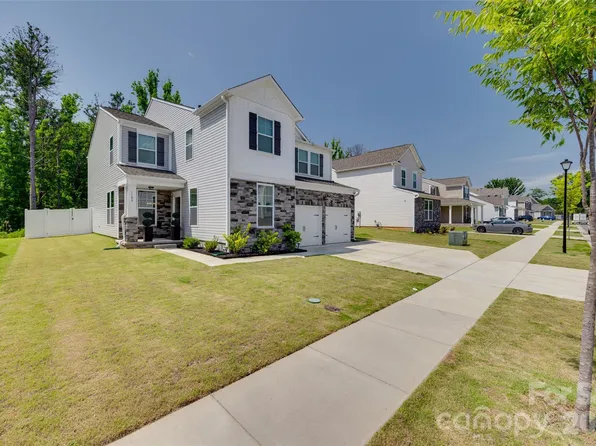 1195 Cavalier Ln, Rock Hill, SC 29730