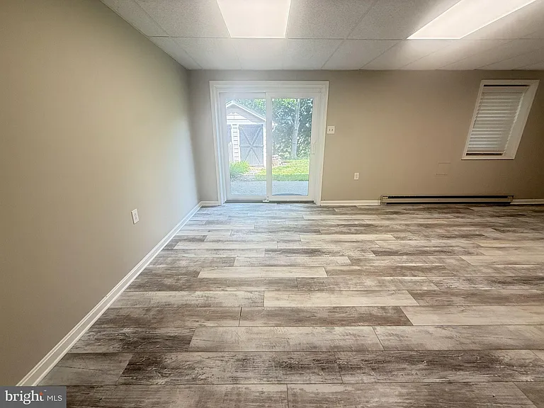 824 Appleseed Ct — Photo 35
