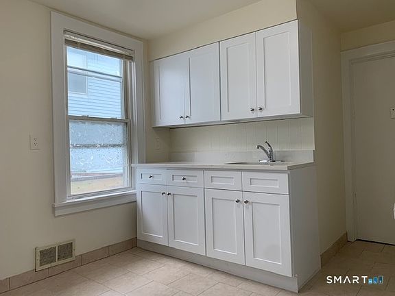 5th image of 18 Lawrence Street