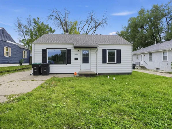 7063 Bedford Ave, Omaha, NE 68104