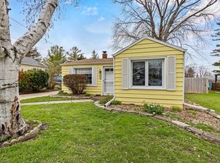 427 N Lark St, Oshkosh, WI 54902