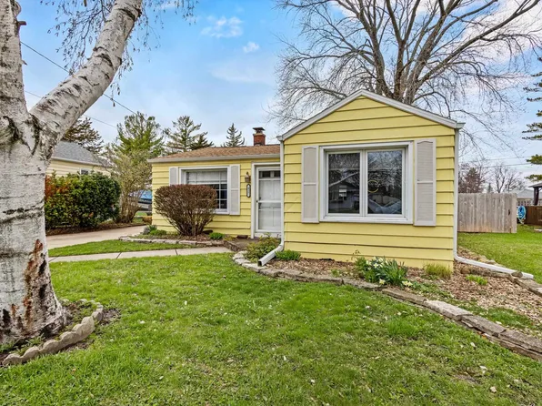 427 N Lark St, Oshkosh, WI 54902