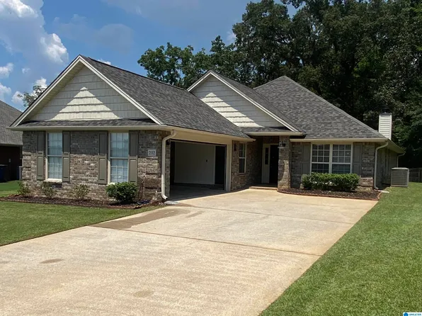 202 Stoney Trl, Maylene, AL 35114