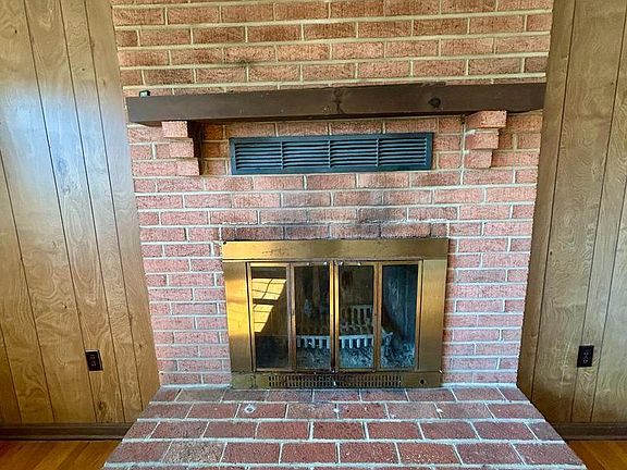 3rd image of 179 Furnace Rd