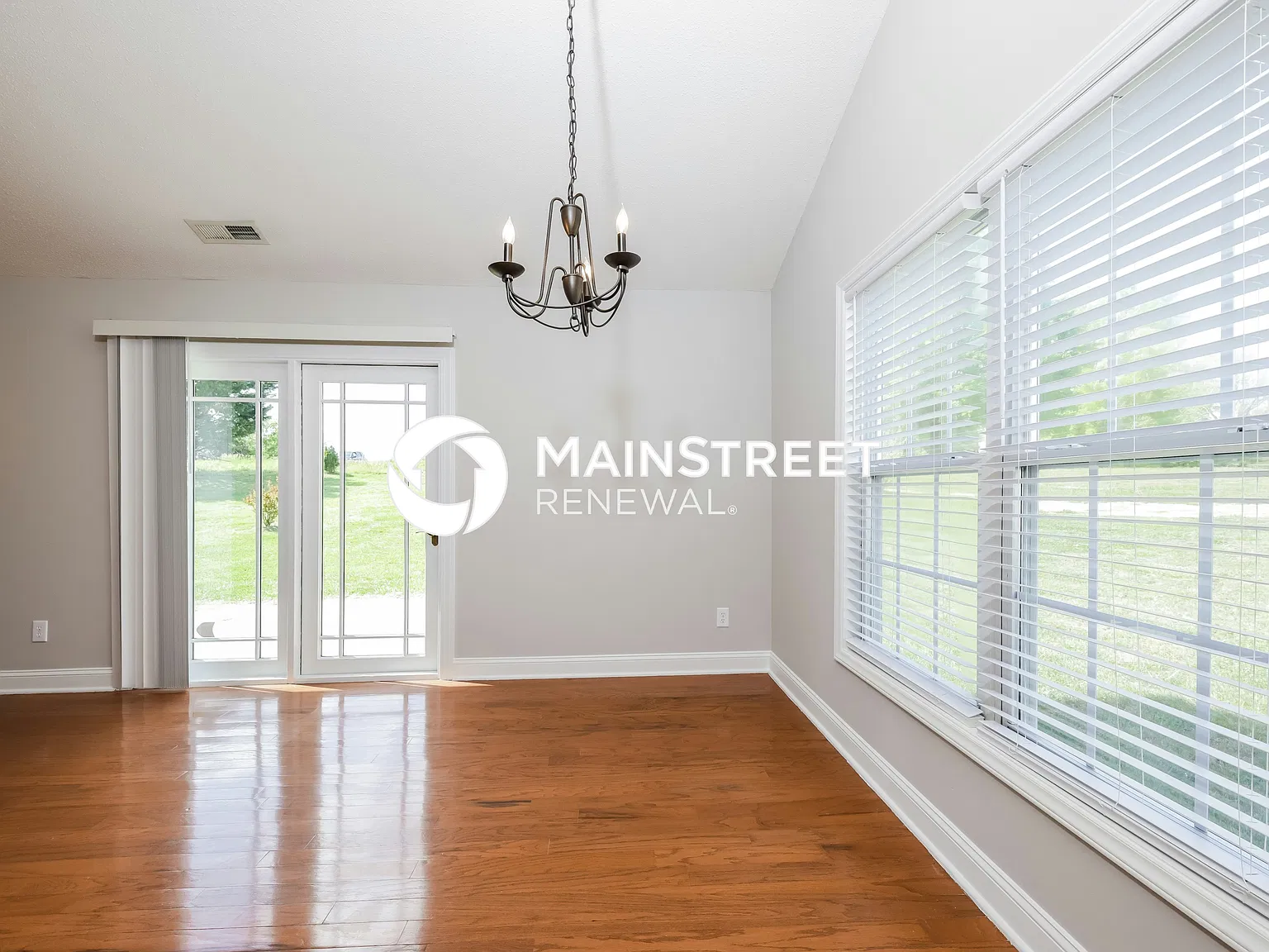 4700 Seminole Ct — Photo 4