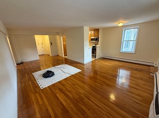 18-15 215th St #2Y, Bayside, NY 11360