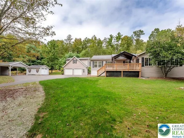 599 Blue Mountain Dr W, Andreas, PA 18211