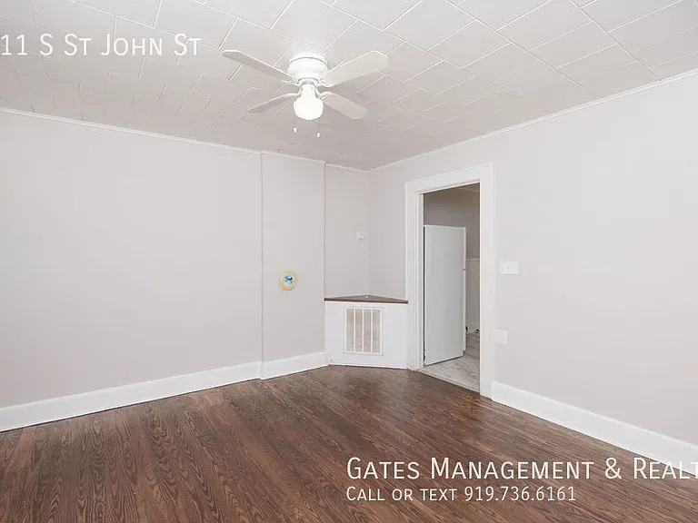 411 S Saint John St — Photo 4