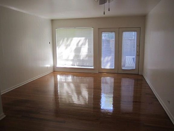 2nd image of 5730 Martel Ave APT 115