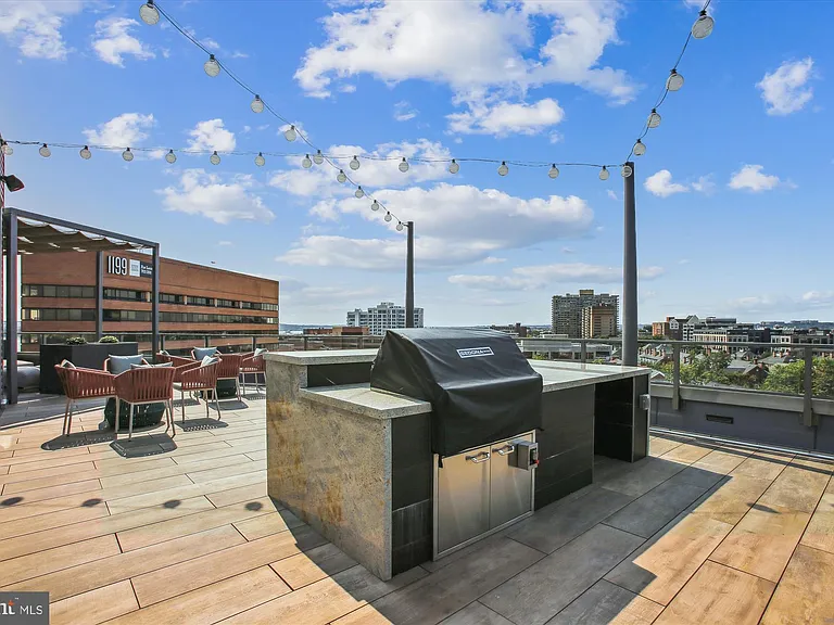 1201 N Royal St #205 — Photo 25