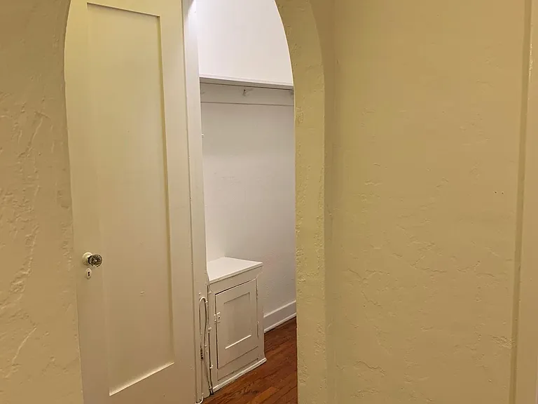 654 S Detroit St #306 — Photo 18