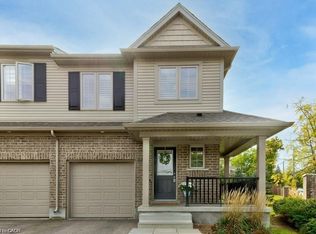 50 Pinnacle Dr #62, Kitchener, ON N2P0H8