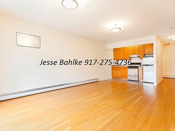 2nd image of 2565 23rd St APT 2A