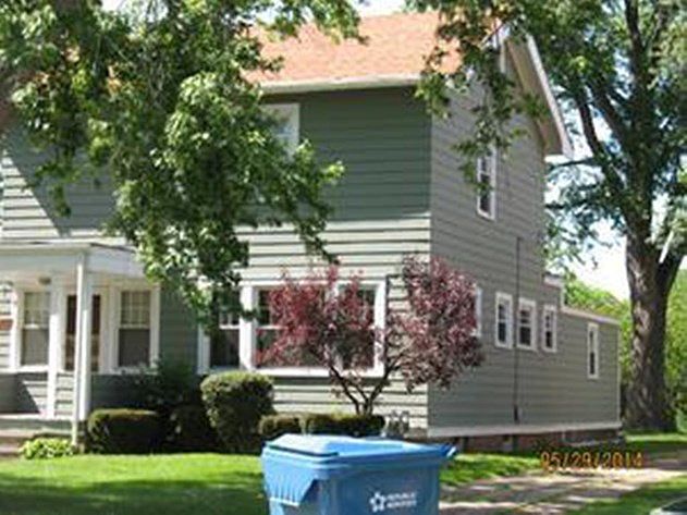 2nd image of 1914 Brookview Blvd