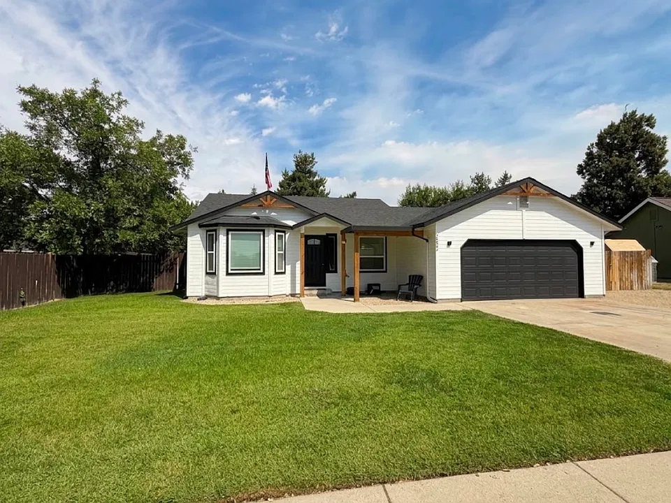 2502 Wildflower Dr