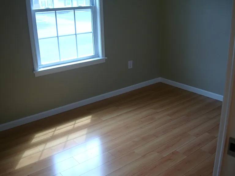 87 Oakdale Ave S — Photo 11