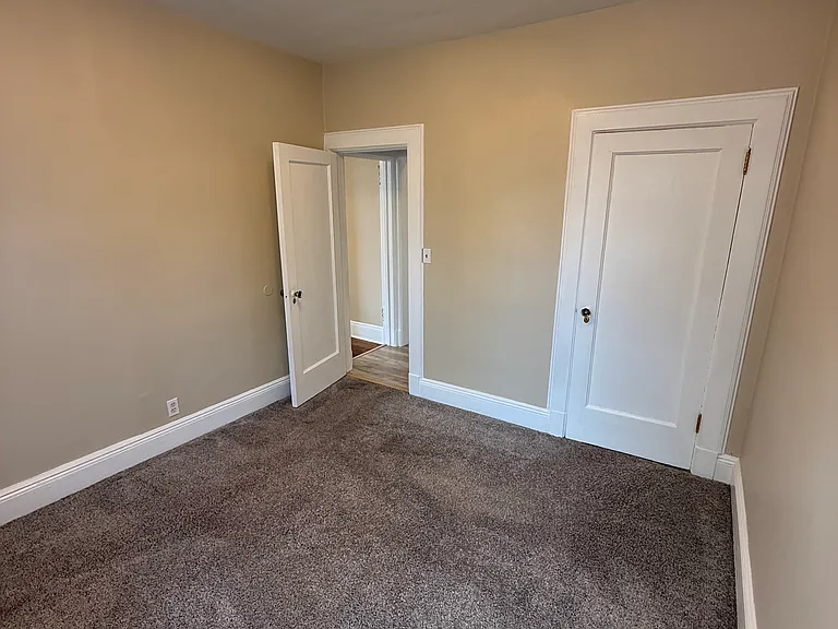 48 Grand Ave #2R — Photo 11
