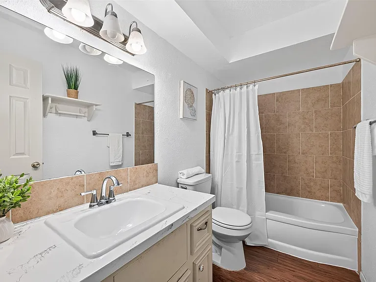 7714 Renwick Dr #D13 — Photo 23