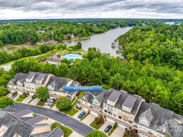 623 Sunfish Ln, Tega Cay, SC 29708