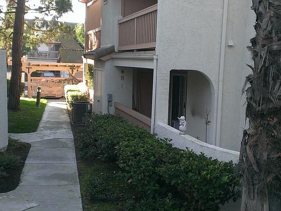 3rd image of 24341 Conejo APT 4