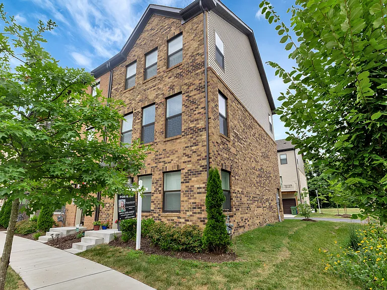 4331 Laplata Ave — Photo 2