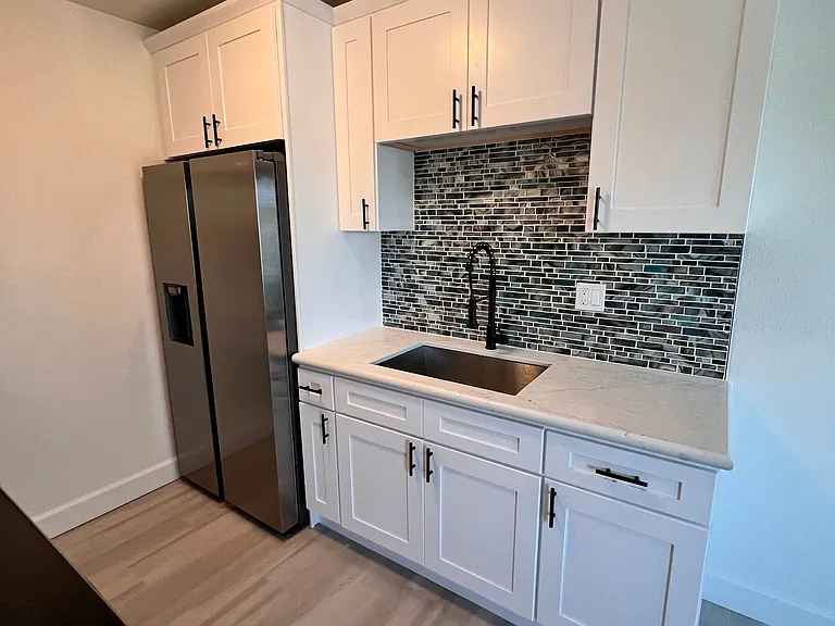 Village Green Apartments — Photo 8