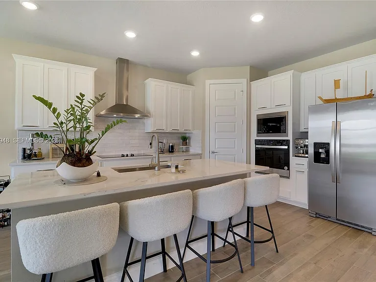 6489 NW Cloverdale Ave — Photo 13